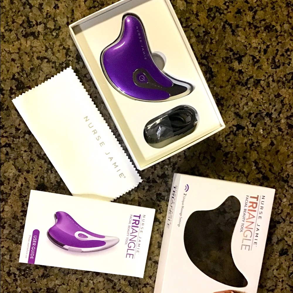 Nurse Jamie Triangle Facial Beauty Tool